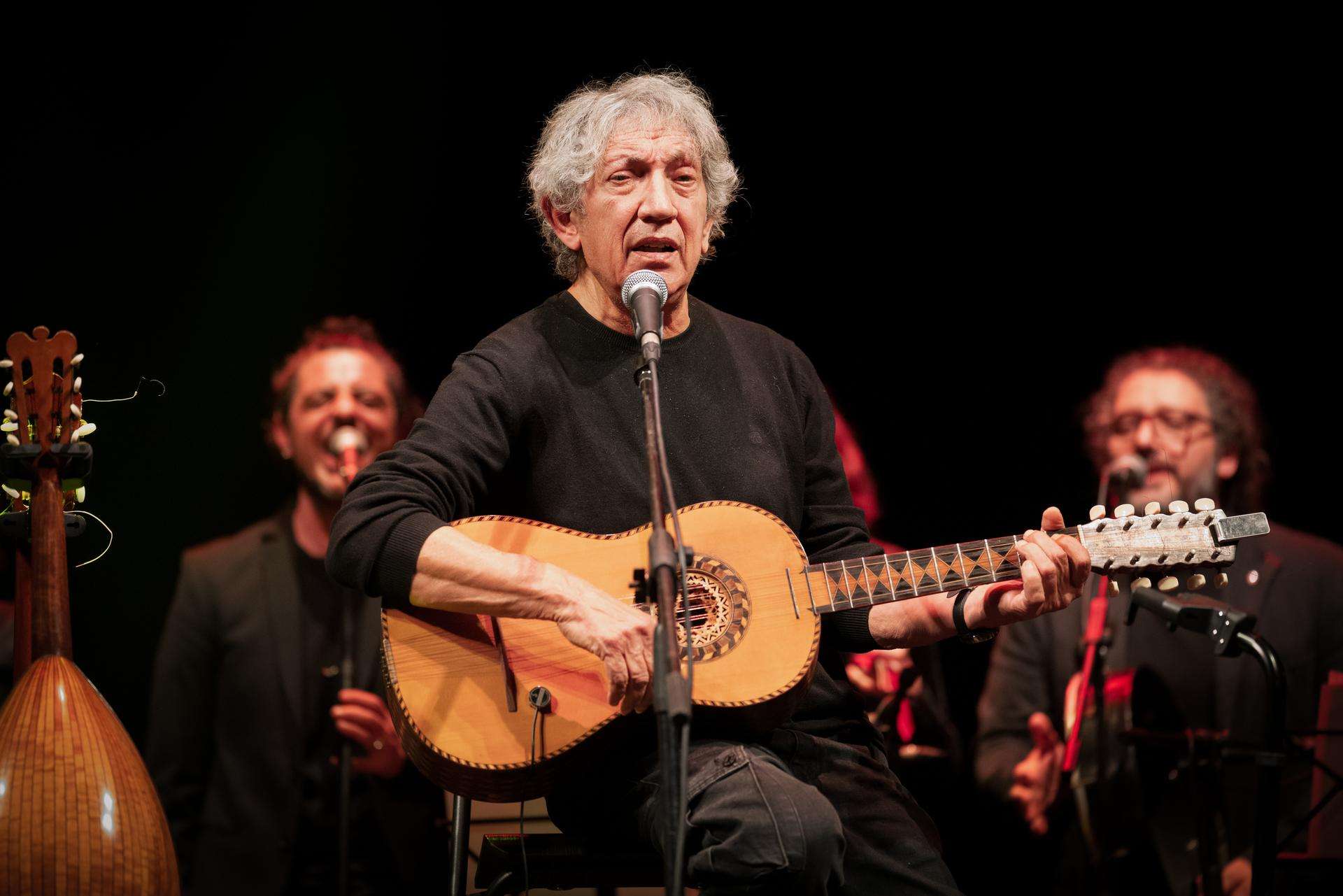 Eugenio Bennato in concerto per il suo tour "Musica del mondo"